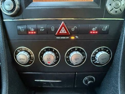 Used 2010 Mercedes-Benz SLK 350 image 30