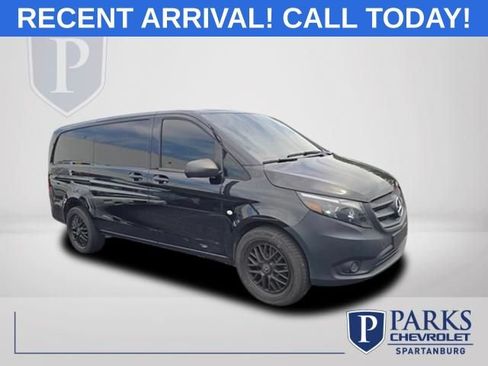Used 2016 Mercedes-Benz Metris image 1