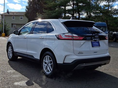 Used 2022 Ford Edge SEL w/ Convenience Package image 5