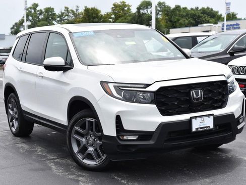 Certified 2023 Honda Passport EX-L image 2