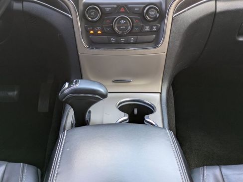 Used 2015 Jeep Grand Cherokee Limited image 25