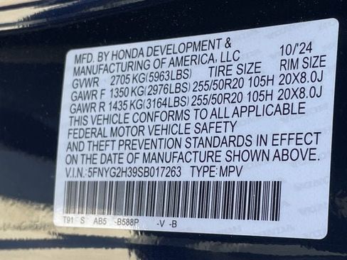 Used 2025 Honda Pilot Sport image 29