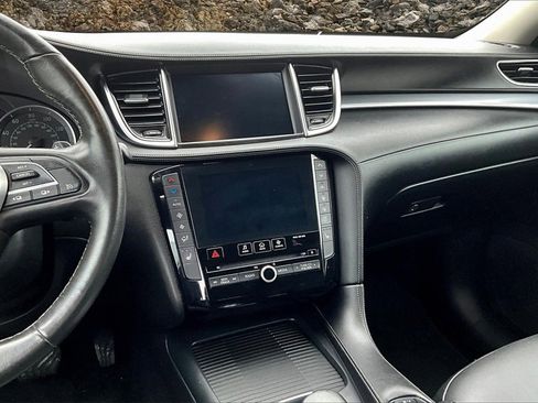 Used 2020 INFINITI QX50 Luxe w/ Navigation Package image 6