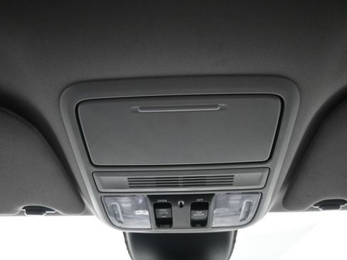 Certified 2024 Honda Odyssey EX-L image 17