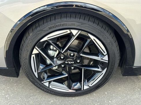 New 2026 Kia K4 GT-Line image 4
