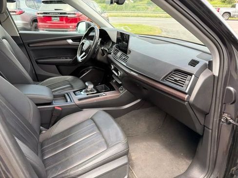 Used 2021 Audi Q5 2.0T Premium w/ Convenience Package AWD/4WD image 10
