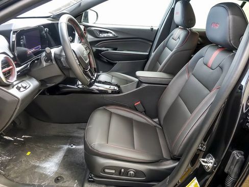 New 2026 Chevrolet Trax RS w/ Driver Confidence Package image 9