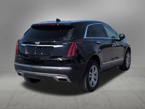 Used 2023 Cadillac XT5 Premium Luxury w/ Technology Package AWD/4WD image 6