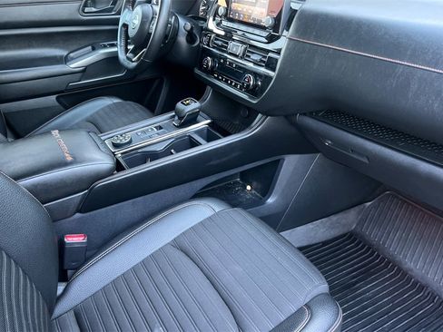 Used 2024 Nissan Pathfinder Rock Creek image 18