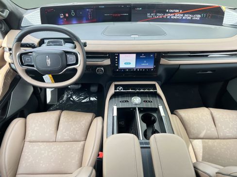 New 2026 Lincoln Navigator L Black Label AWD/4WD image 9