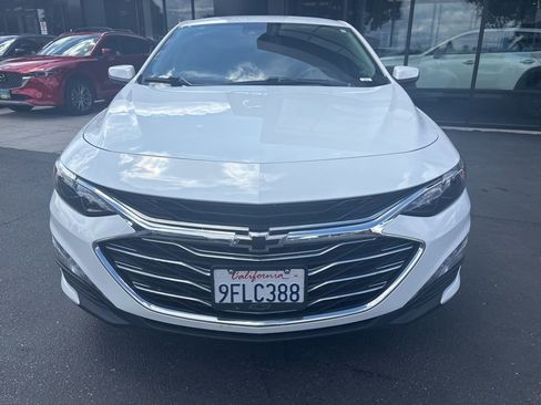 Used 2023 Chevrolet Malibu LT image 2