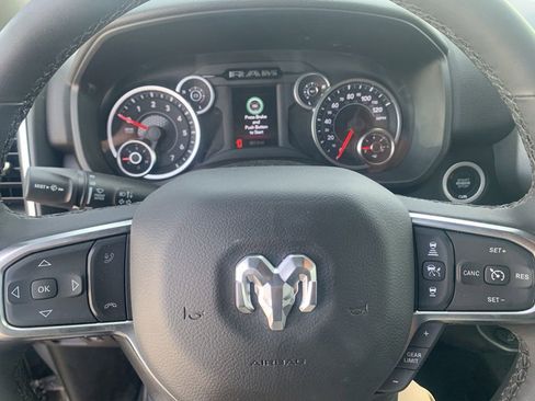 Used 2025 RAM 1500 Big Horn AWD/4WD image 7