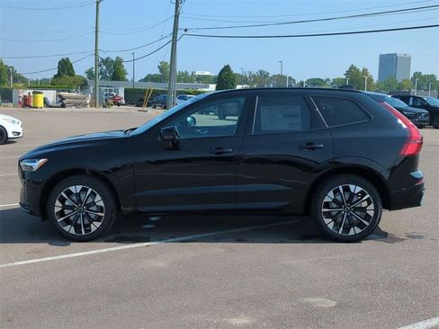 Used 2026 Volvo XC60 B5 Plus w/ Protection Package Premier image 3
