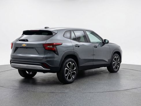 Used 2025 Chevrolet TrailBlazer LT image 9