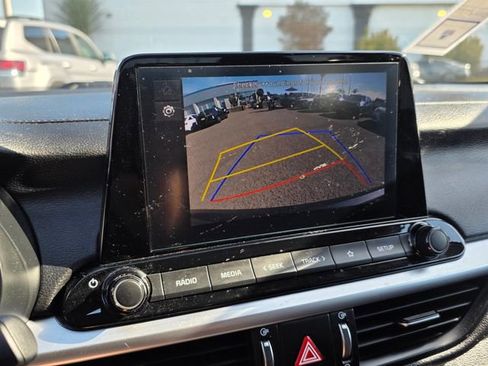 Used 2023 Kia Forte LXS image 22