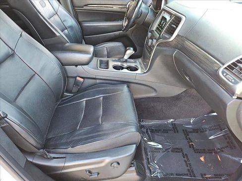 Used 2018 Jeep Grand Cherokee Overland image 29