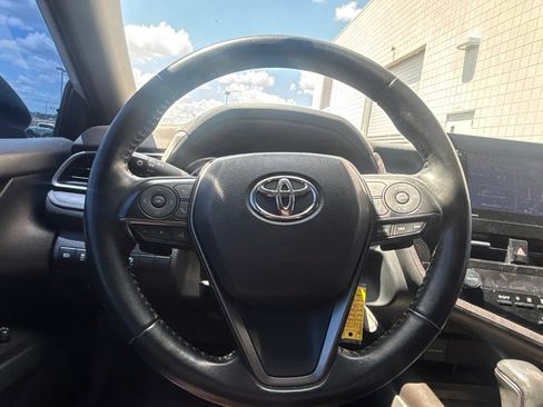 Used 2023 Toyota Camry SE FWD image 19