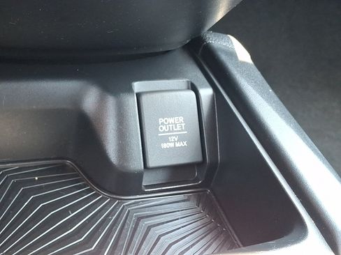 Used 2018 Honda CR-V LX image 22