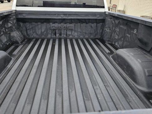 Used 2023 GMC Sierra 2500 Pro w/ Convenience Package AWD/4WD image 16