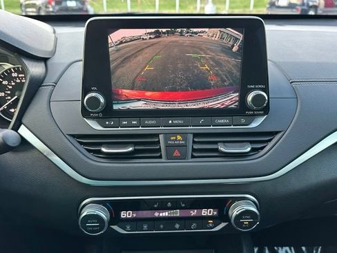 Used 2019 Nissan Altima 2.5 SV FWD image 33