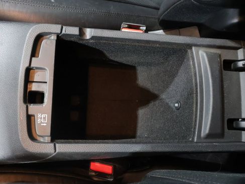 Used 2018 Jeep Grand Cherokee Altitude AWD/4WD image 37