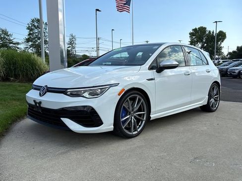 Used 2024 Volkswagen Golf R AWD/4WD image 5