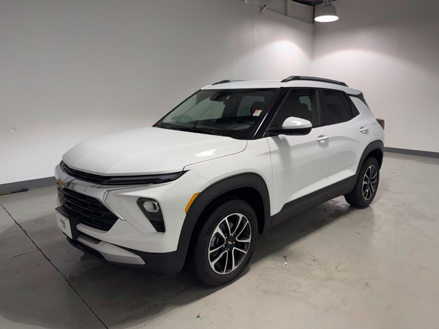 Used 2025 Chevrolet TrailBlazer LT AWD/4WD image 5