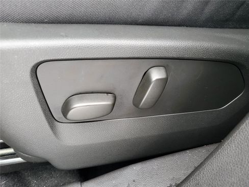 Used 2023 Buick Envision Preferred image 18