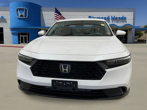 New 2025 Honda Accord LX image 9