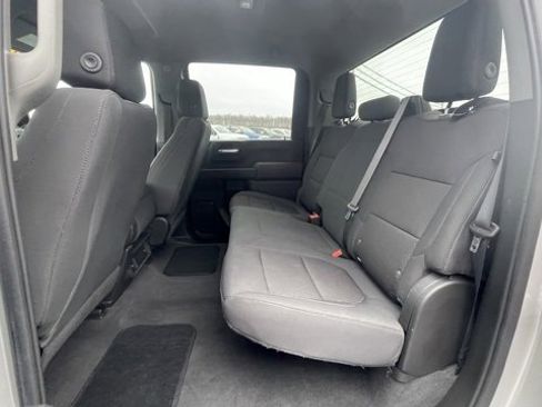 Used 2020 Chevrolet Silverado 2500 Custom w/ Custom Value Package image 18