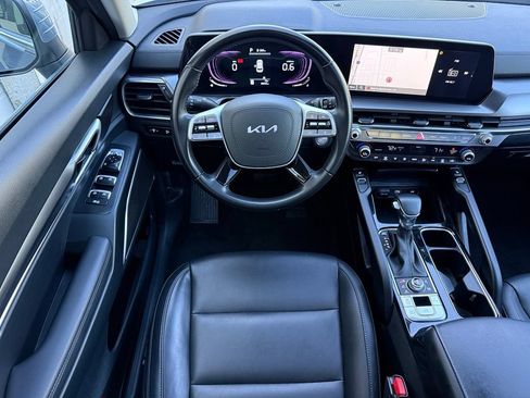 Used 2025 Kia Telluride S AWD/4WD image 28