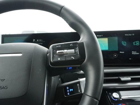 Used 2025 Hyundai Santa Fe SEL image 17