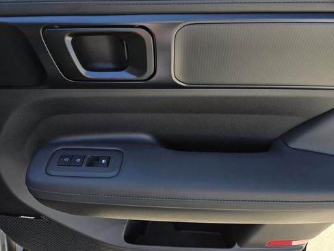 New 2025 Hyundai Santa Fe Calligraphy image 9