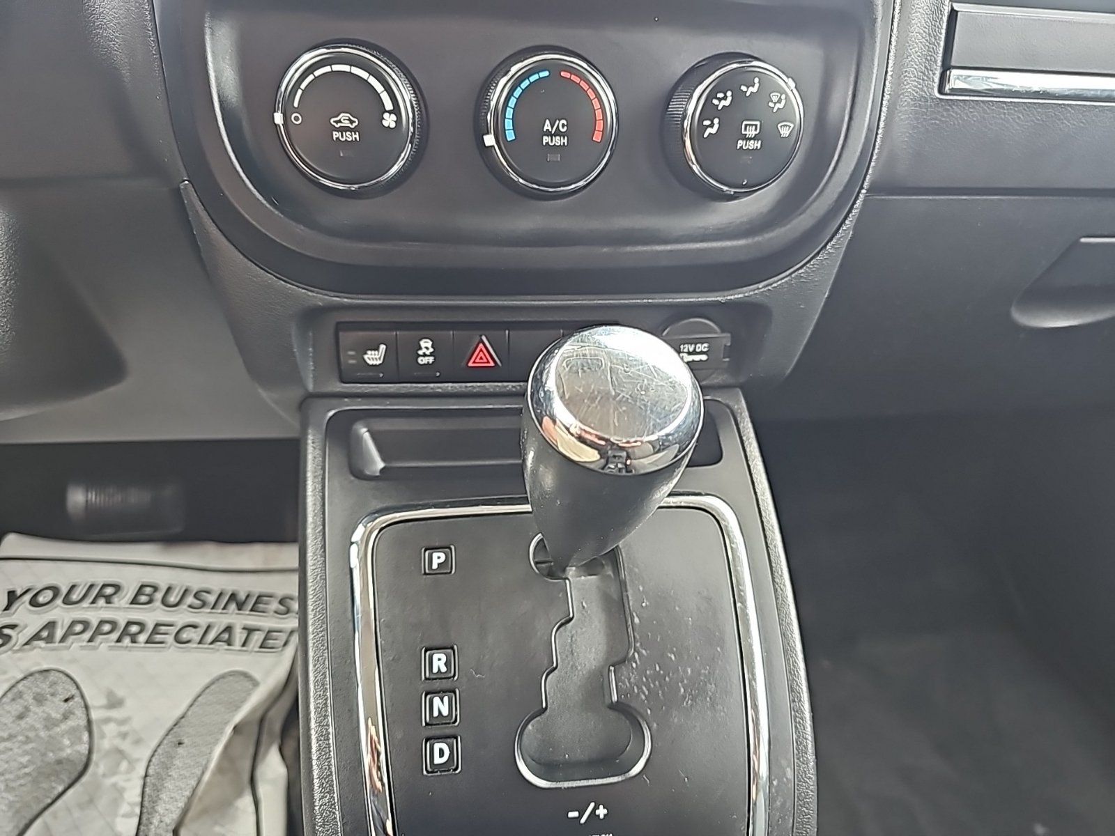 Used 2015 Jeep Patriot Latitude AWD/4WD image 23