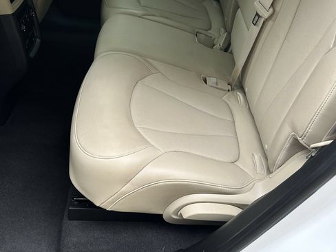 Used 2017 Buick Envision Premium w/ LPO, Hit The Road Package AWD/4WD image 19