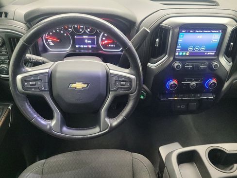 Used 2021 Chevrolet Silverado 1500 LT image 22