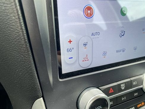 Used 2023 Ford Edge SEL w/ Convenience Package image 24