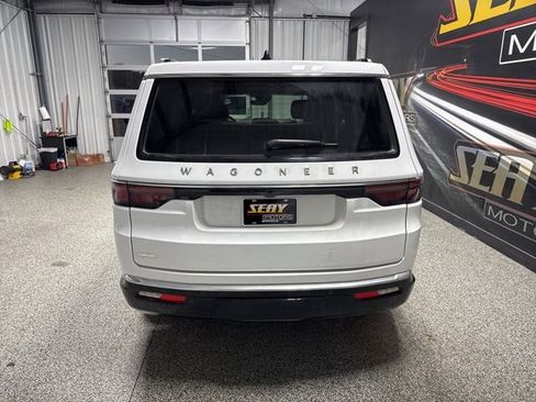 Used 2024 Jeep Wagoneer 4WD w/ Premium Group I image 14