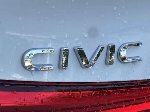 Used 2024 Honda Civic Sport image 19