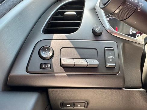 Used 2017 Chevrolet Corvette Z06 image 16