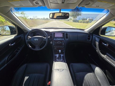 Used 2017 INFINITI QX50 2WD w/ Premium Plus Package image 12