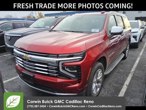 Used 2025 Chevrolet Suburban Premier image 1