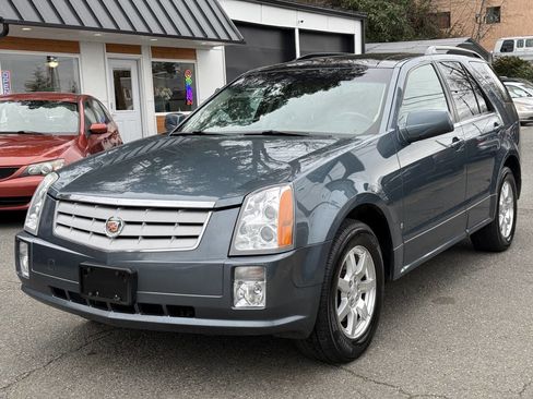 Used 2006 Cadillac SRX image 1