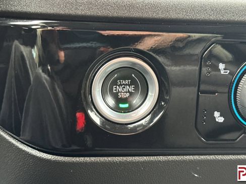 Certified 2022 Chevrolet Silverado 1500 RST AWD/4WD image 25