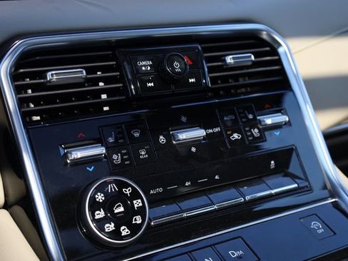 New 2026 Nissan Armada Platinum image 19