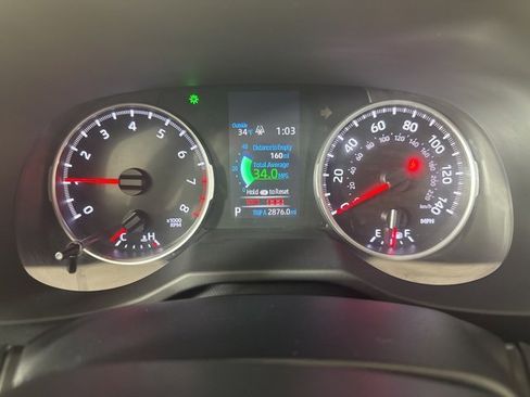 Used 2021 Toyota RAV4 LE image 18