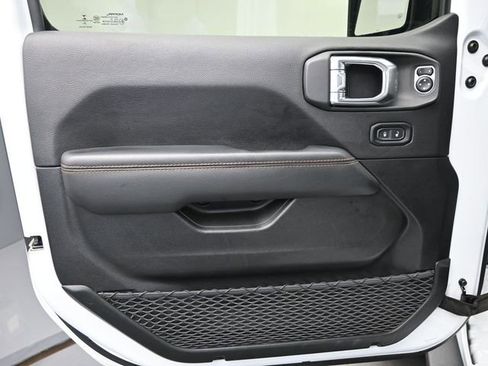 Used 2021 Jeep Gladiator Mojave AWD/4WD image 12