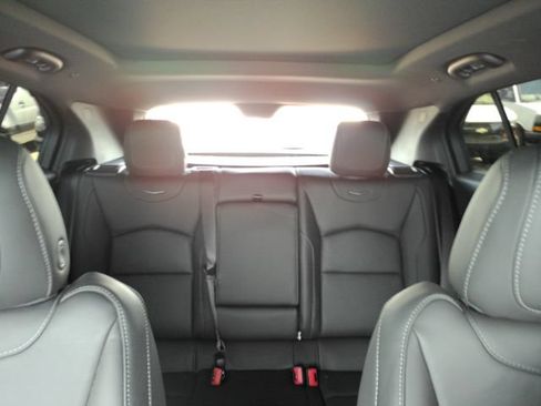 Used 2024 Cadillac XT4 Premium Luxury FWD image 35