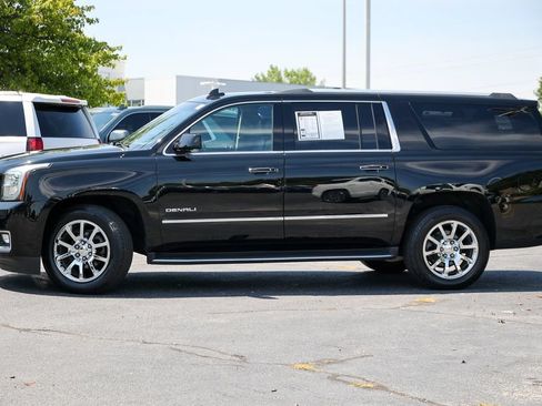 Used 2016 GMC Yukon XL Denali w/ Open Road Package AWD/4WD image 23