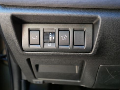 Used 2024 Subaru Outback Premium AWD/4WD image 26